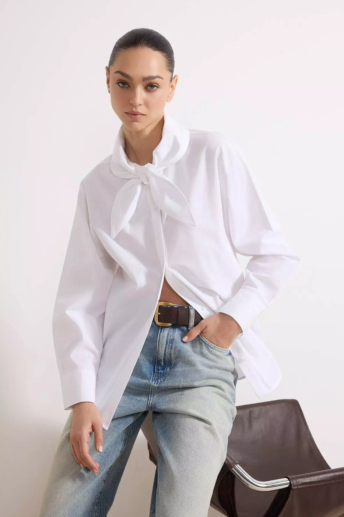 White Cotton Collar Bow Tie Wide Fit Poplin Shirt Twoaw26Go123