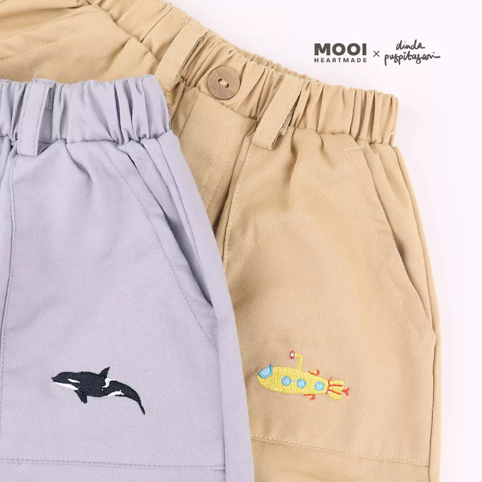 Mooi X Dinda Puspitasari Celana Pendek Anak BHRE Short Pants Kids - Navy