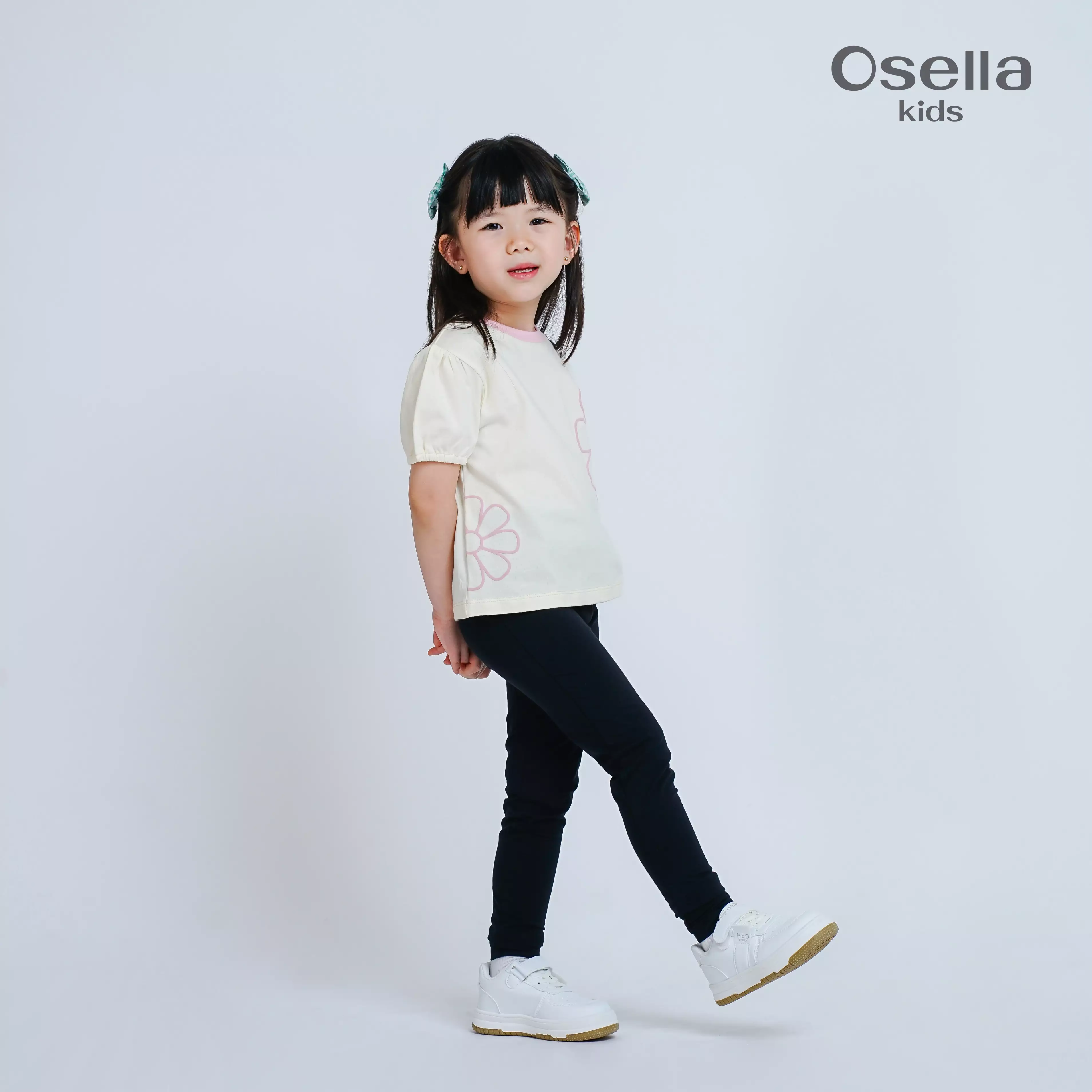 Osella Kids Daisy Puffy Sleeves T-Shirt 23716601 | Atasan Blouse Motif Bunga Anak Perempuan