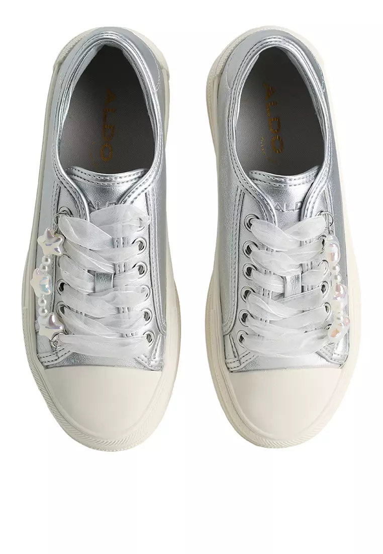 Rayes Shoes