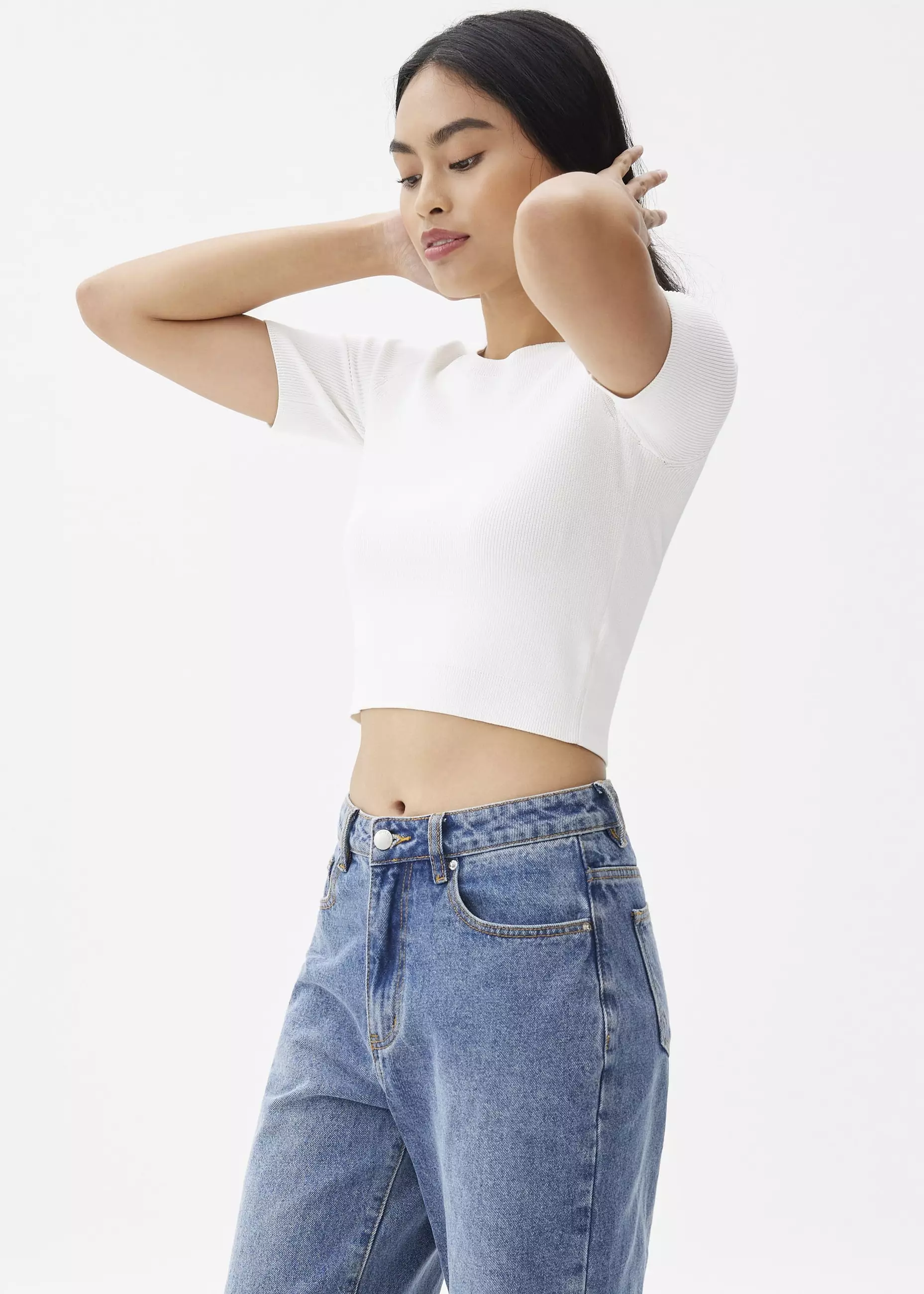 Atasan Wanita - Kyle Knit Round Neck Crop Top