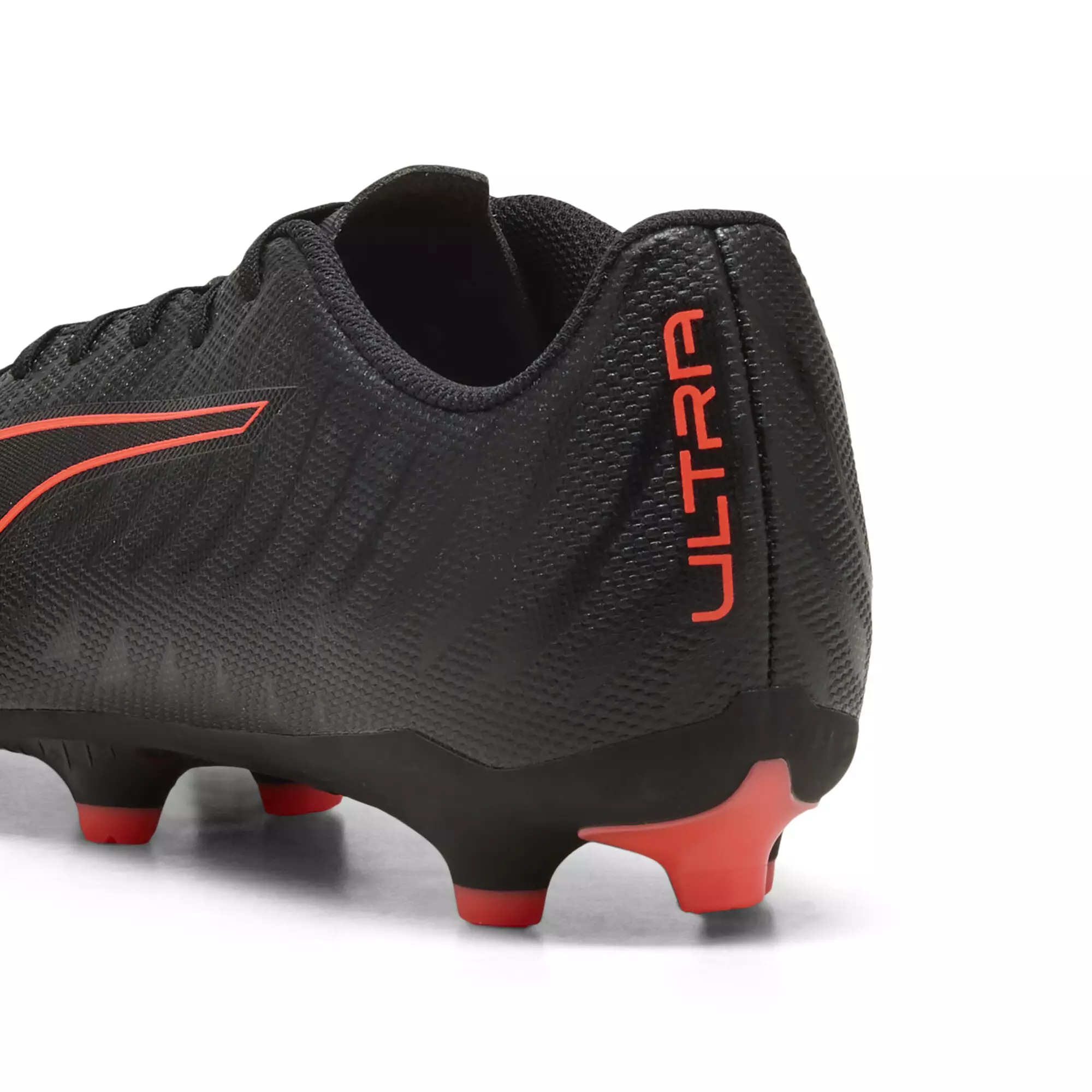 PUMA ULTRA 6 PLAY FG/AG Football Boots Unisex