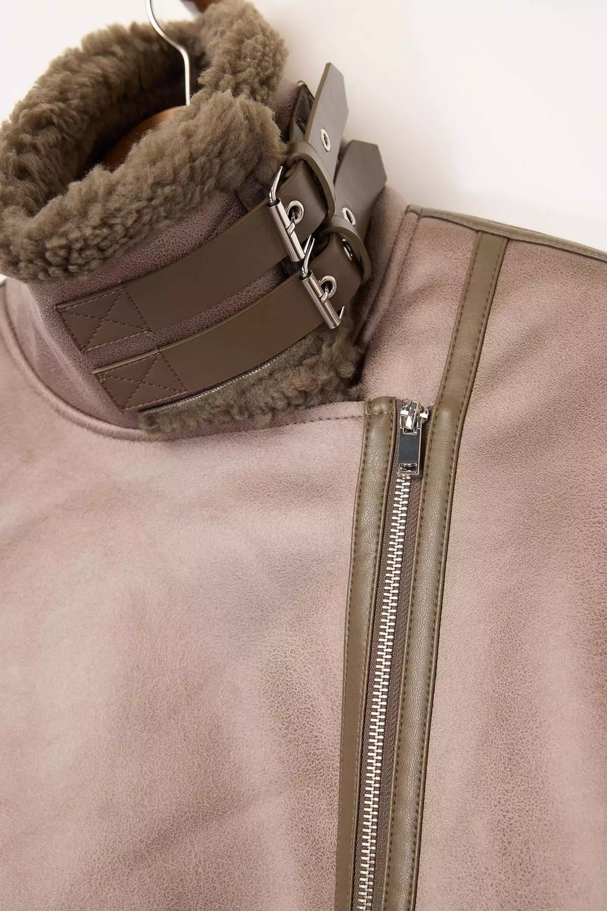 Mink Coat Collar with Belt Detail Plush Suede Biker Jacket Coat TWOAW25MO00011