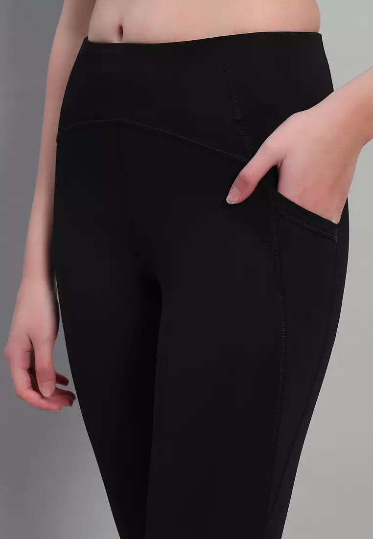 Women's Ultra-Stretch Nylon Lycra Black Leggings
