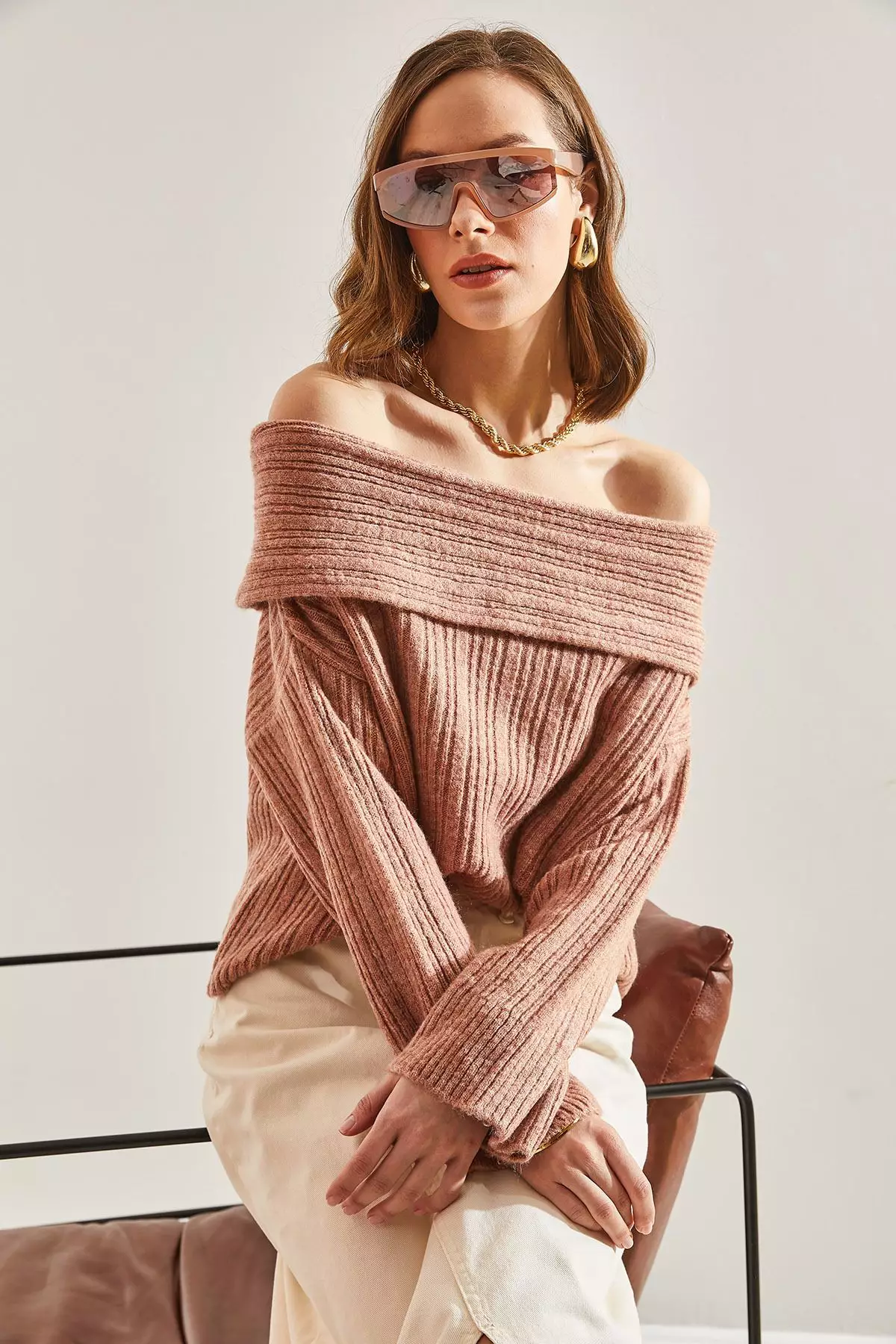 Women's Ruffle Collar Sweater
