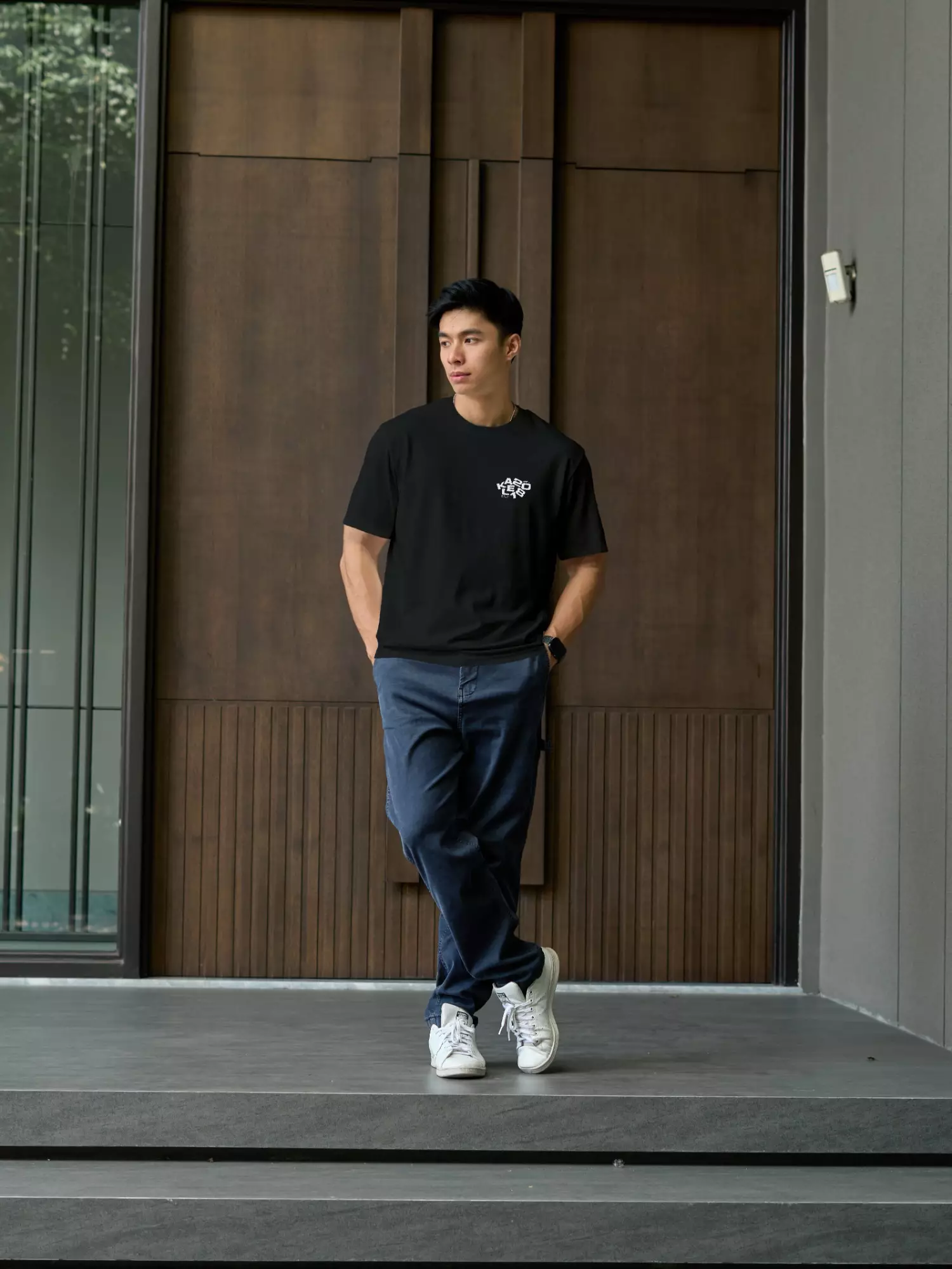 Kale Miles Black / Kaos Boxy Fit / kaos heavy weight cotton / atasan kaos pria / baju kaos pria / kaos basic pria / kaos korea