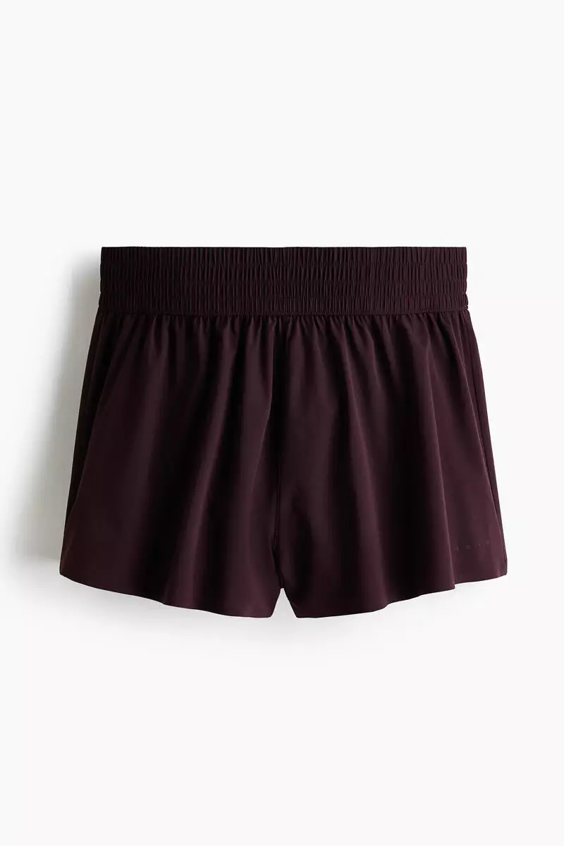 Double-layered sports shorts