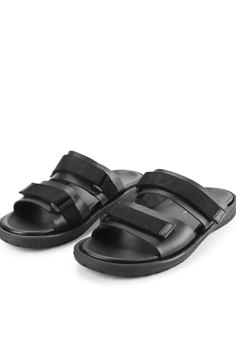 Ryan Sandal