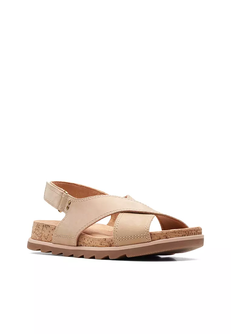 Discount on Clarks  shoes - SKU: Yacht Cross Sandal Nougat