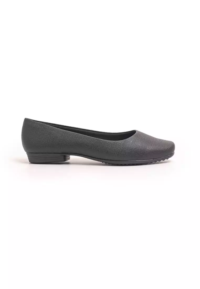 Discount on Piccadilly  shoes - SKU: Women's Sally Pumps