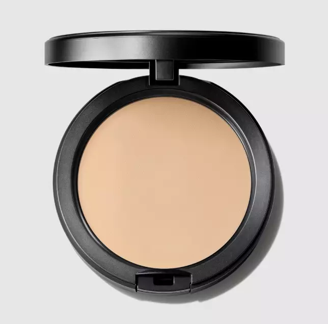NEW MAC Cosmetics Studio Fix Powder Plus Foundation (bedak) - NC15
