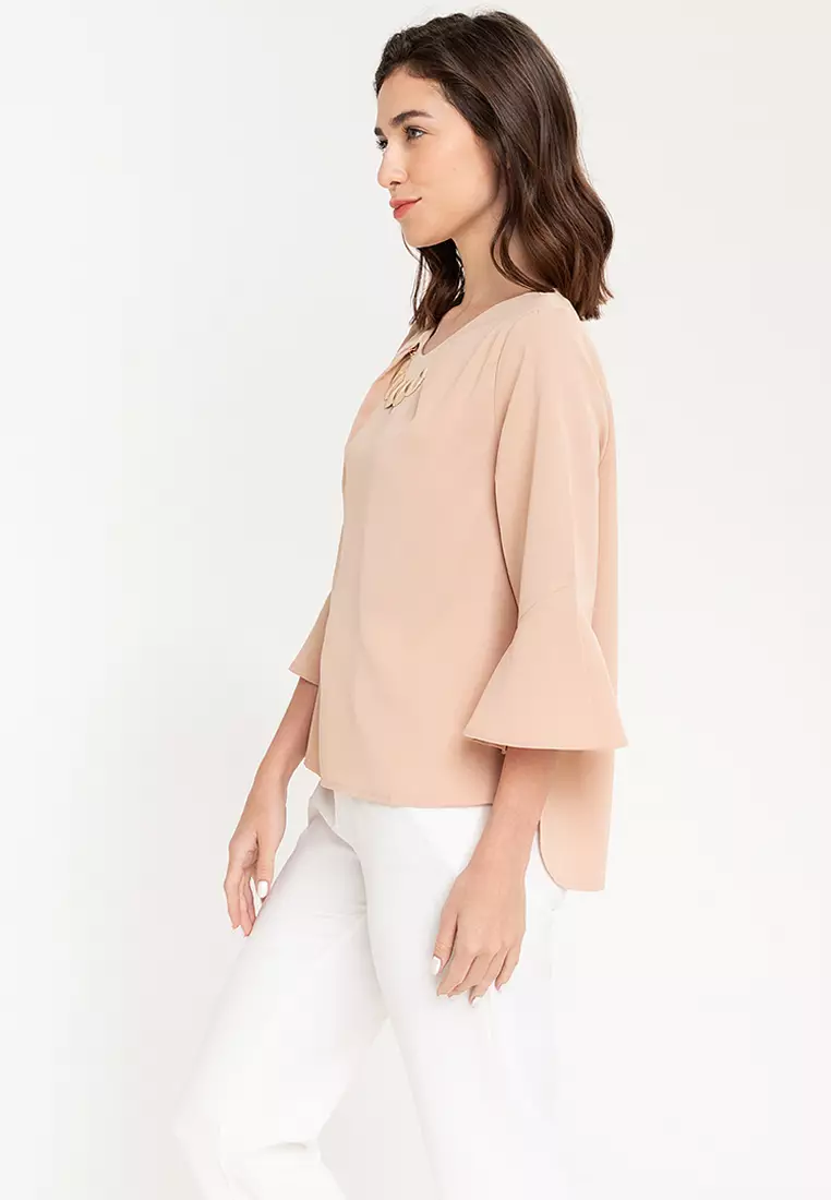 Candria Frilled Sleeves With Necklace Top