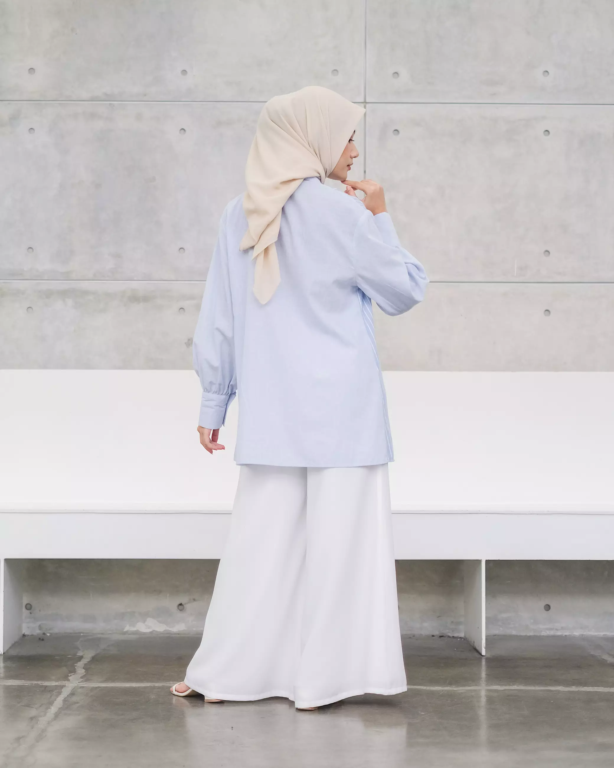 Jual Kin Outfit Kin Outfit Sky Blue Blouse Original 2025 | ZALORA ...