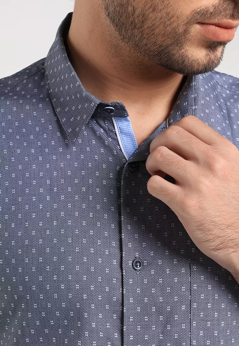 MOC - Kemeja Motif Lengan Pendek Pria Forter - Navy