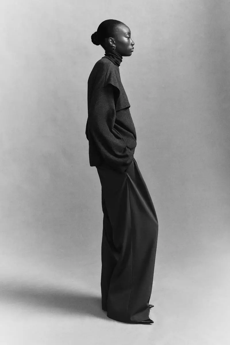 Wide tailored trousers