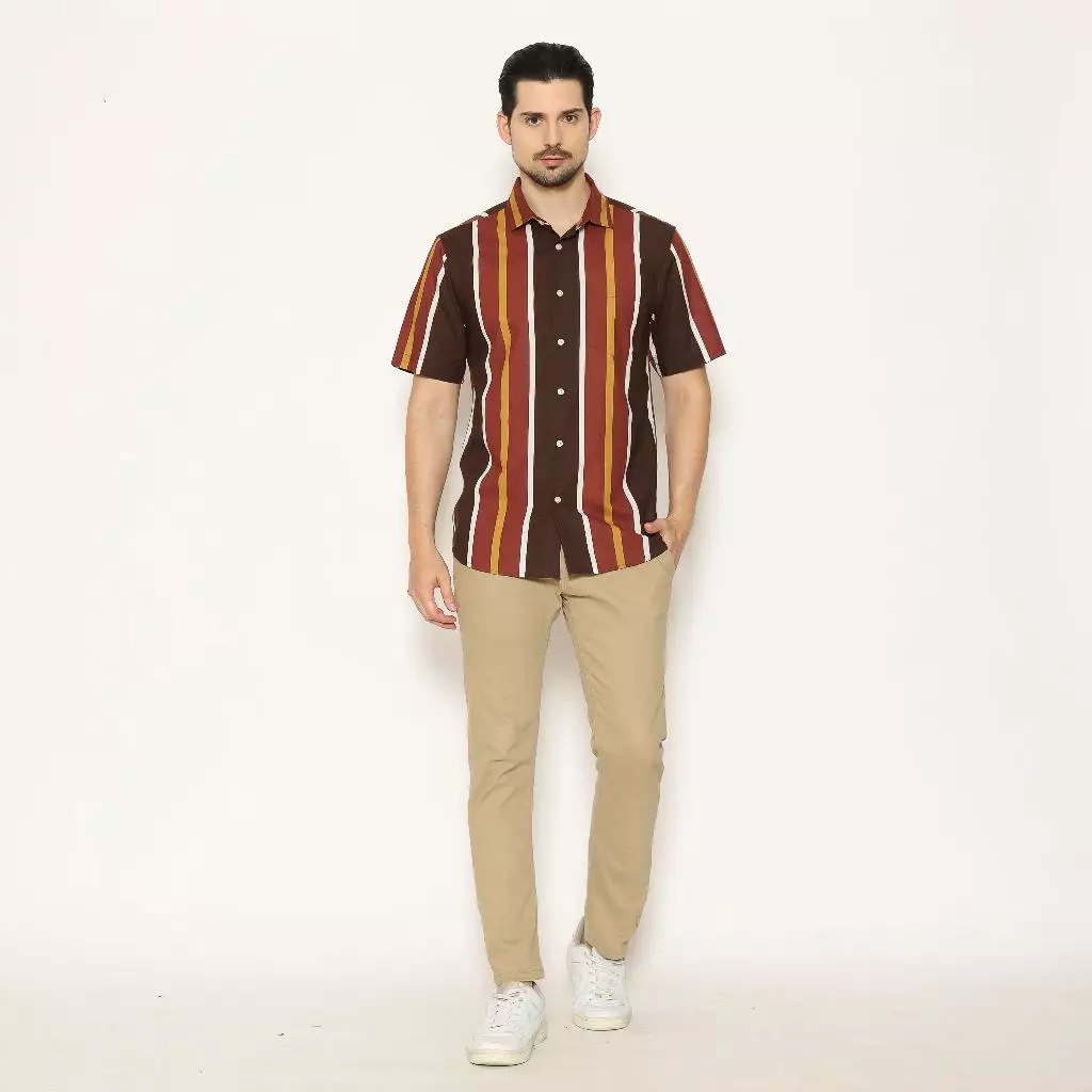 AMK Kemeja Pria Lengan Pendek SHP Dakota S/S Brown