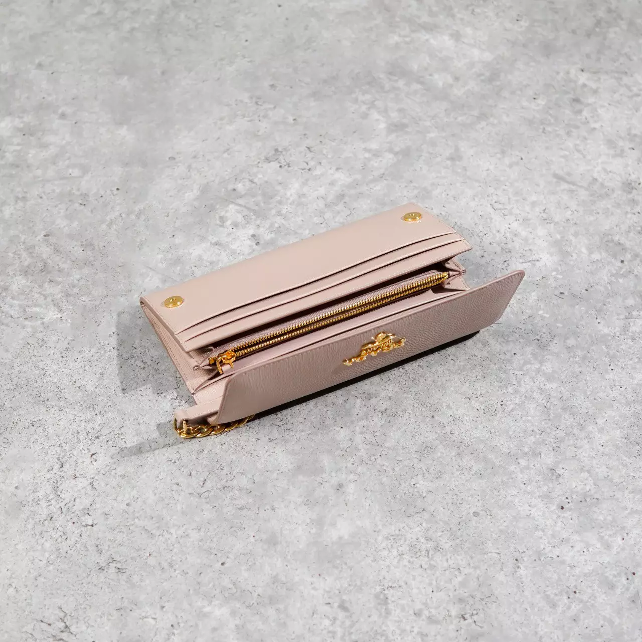 Dompet PRADA VITELLO MOVE GHW NUDE FLAP WALLET ON CHAIN BAG 100% ORIGINAL