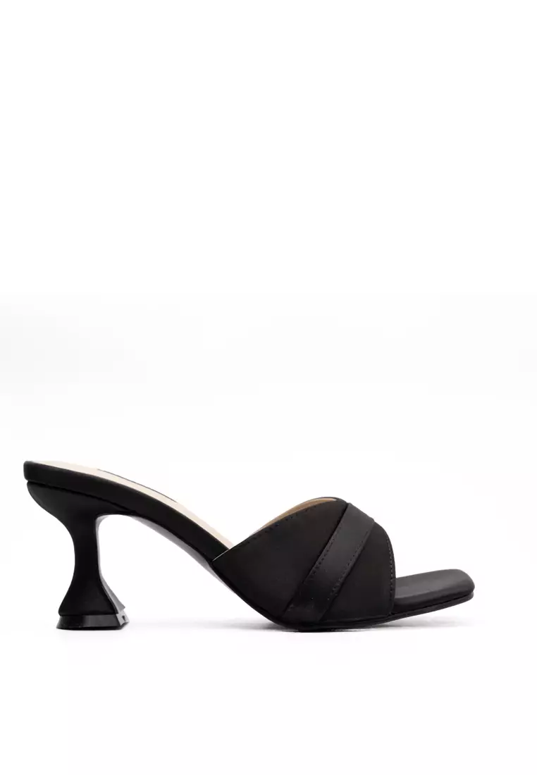 Buy Zanea Shoes Atlas Mules (Black) 2025 Online | ZALORA Philippines
