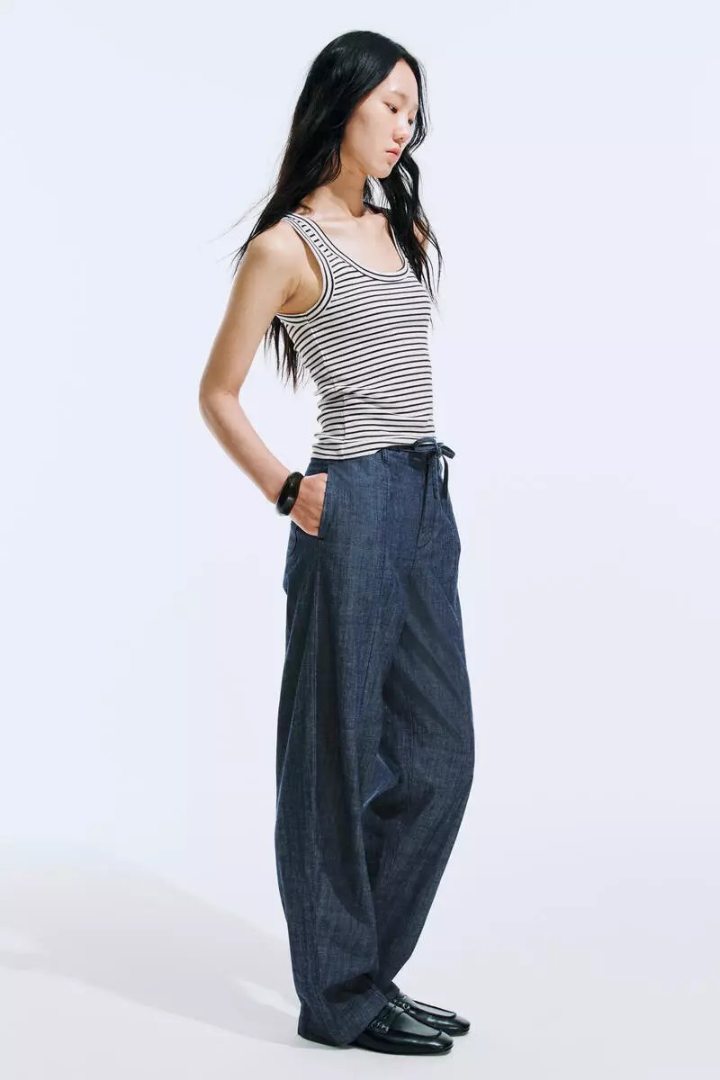 Baggy cotton trousers