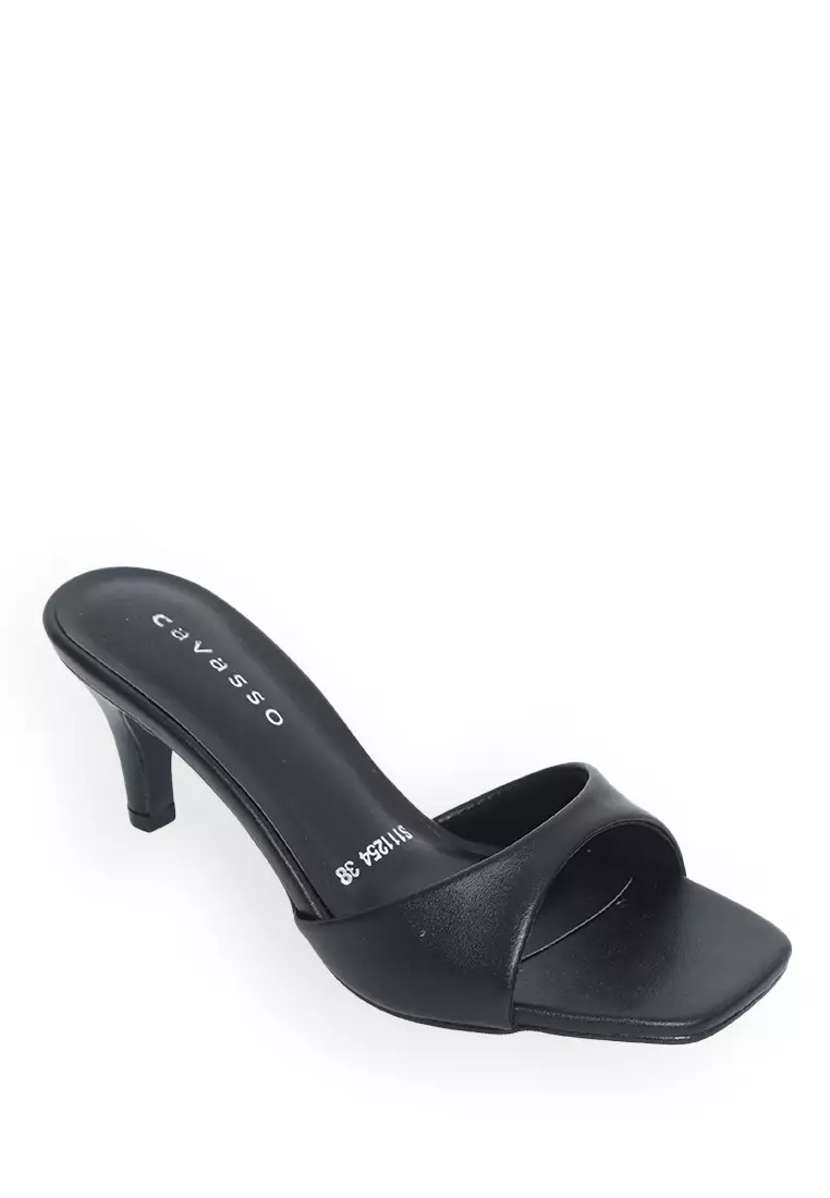 Aruna Black