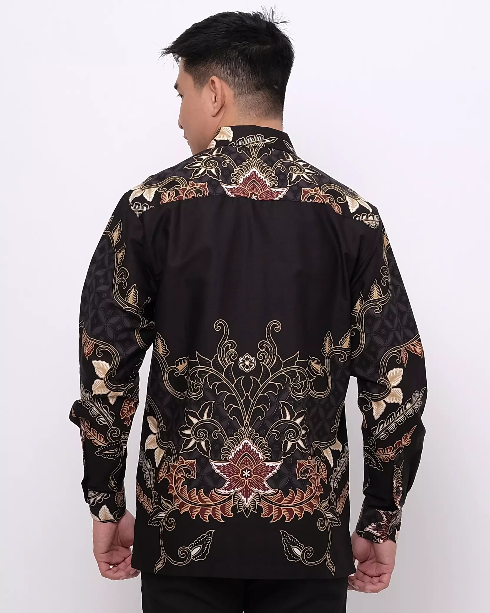 Andre Michel Kemeja Batik Lengan Panjang Hitam Motif Kembang 16745