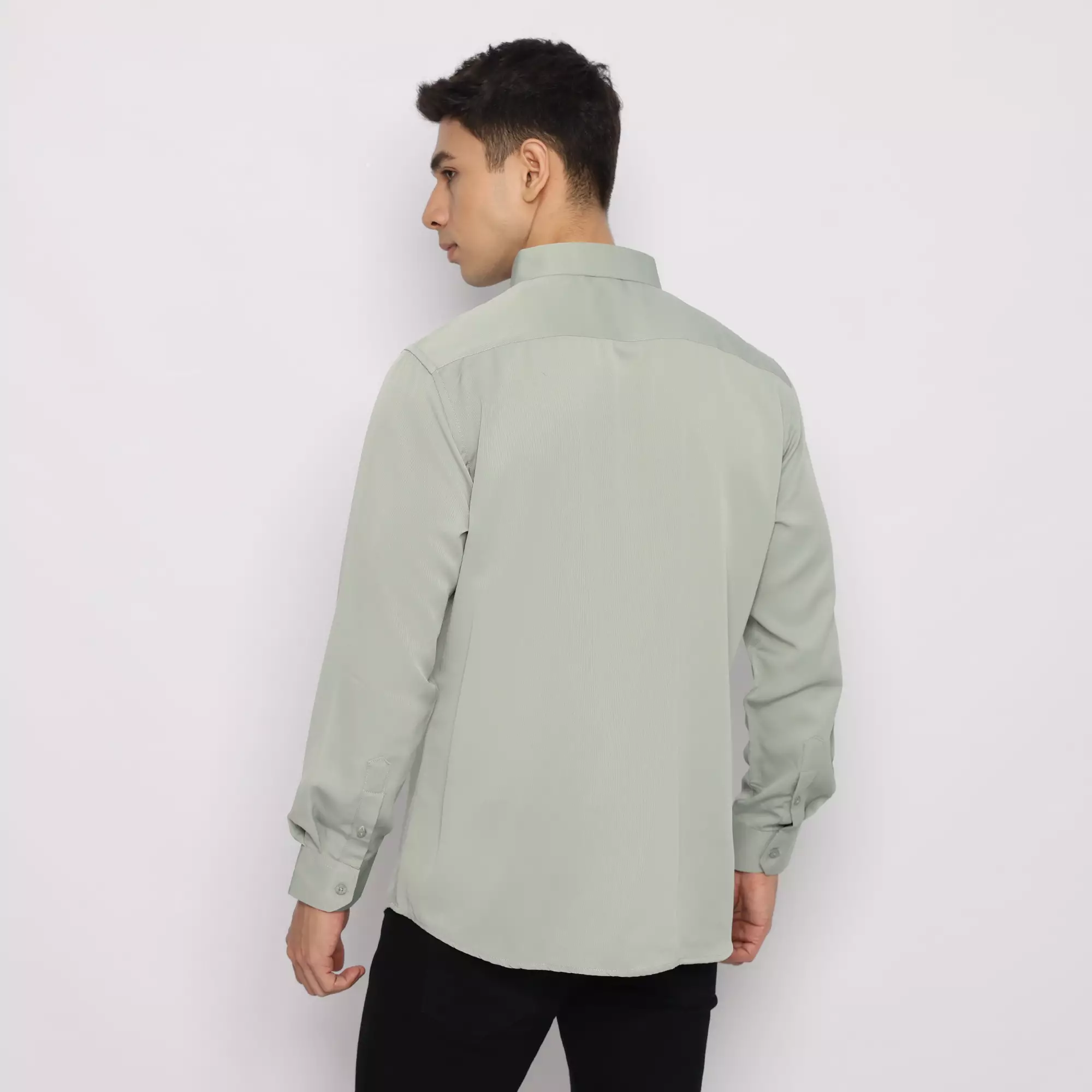 Platini Baju Kemeja Pria Lengan Panjang Polos Polinosic Hijau Sage 66248