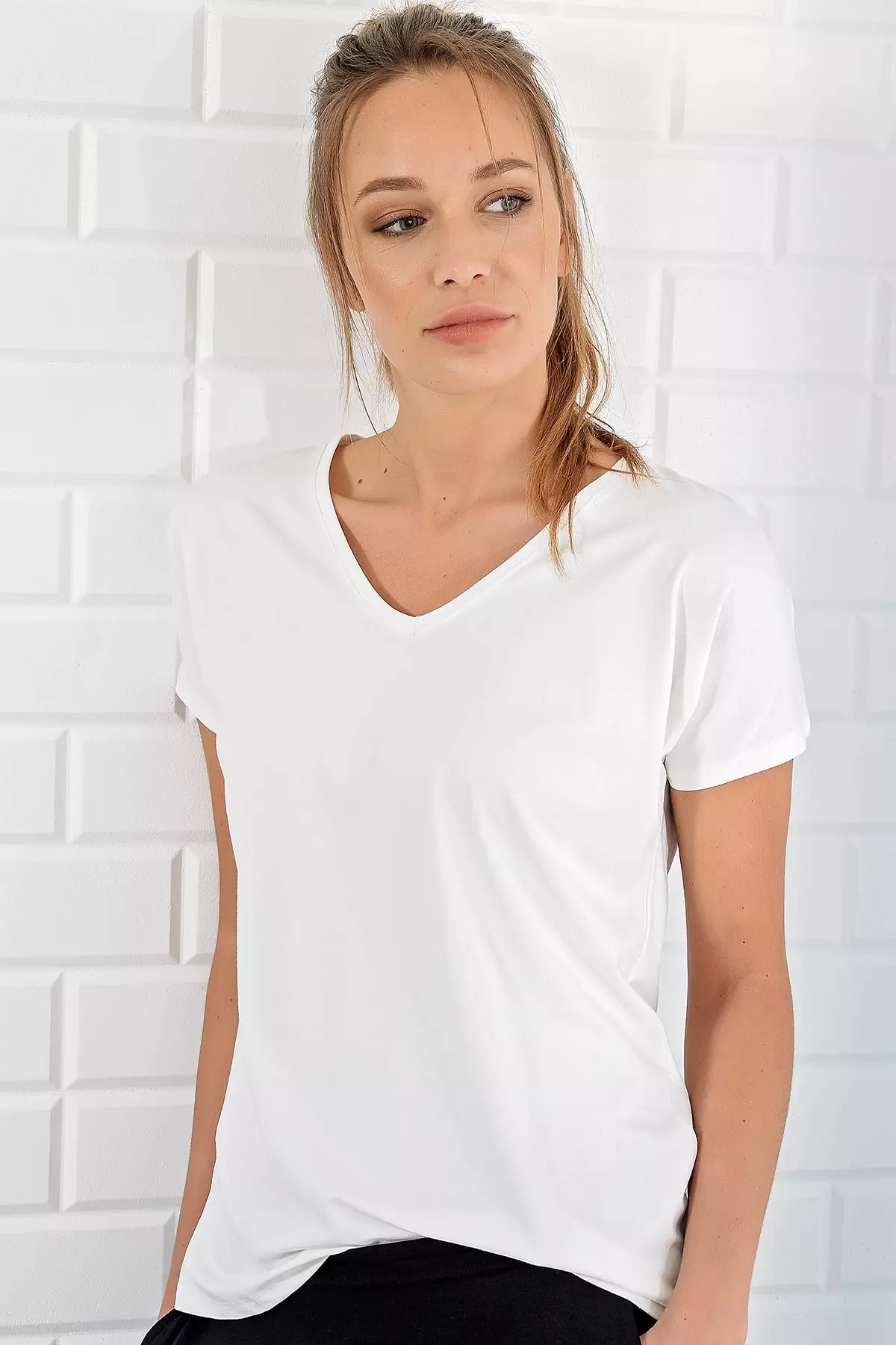 Basic V-Neck T-Shirt