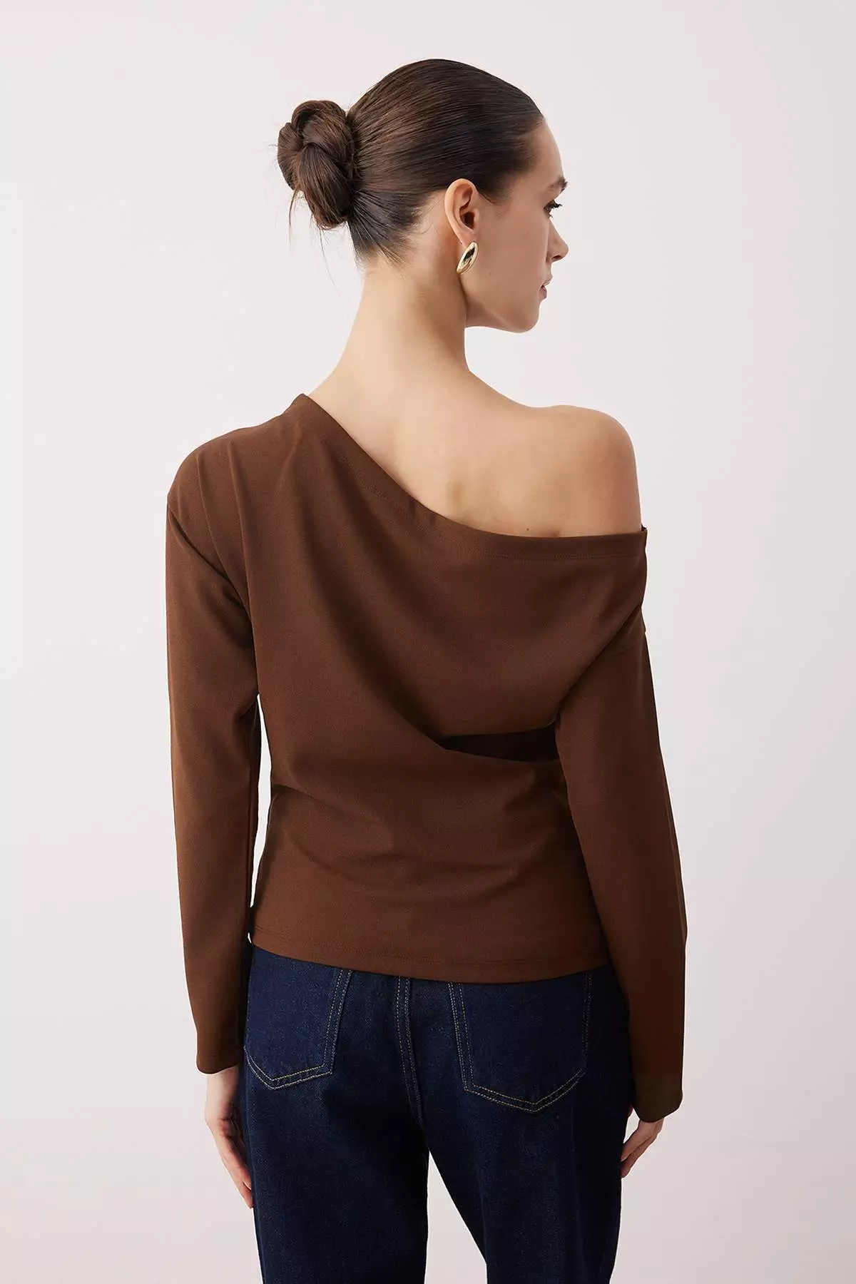 Dark Brown Shirring/Drape Detail Flowy Asymmetric Neckline Knitted Blouse Twoaw26Bz138