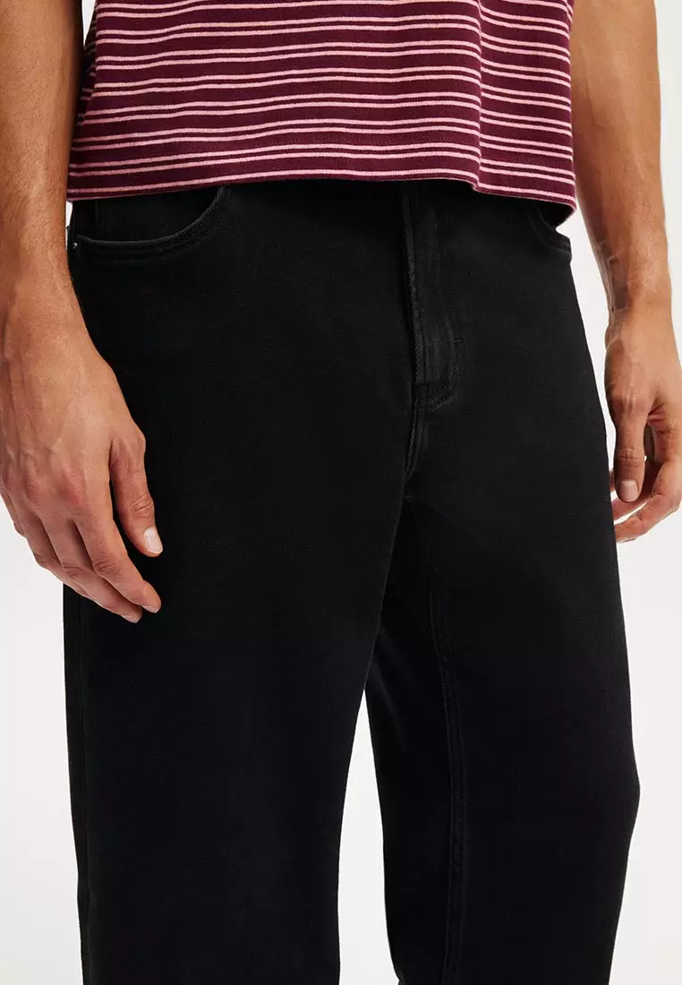 Loose Straight Jean