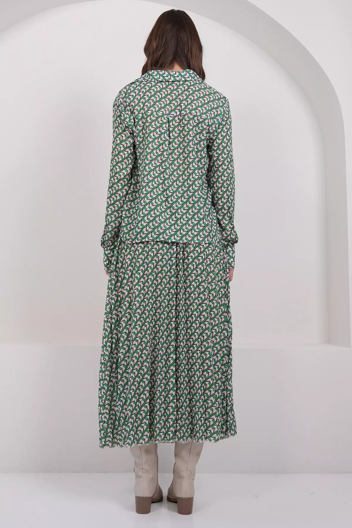 Green-Fuchsia Wide Cuff Oversized Patterned Shirt And Maxi Skirt Set