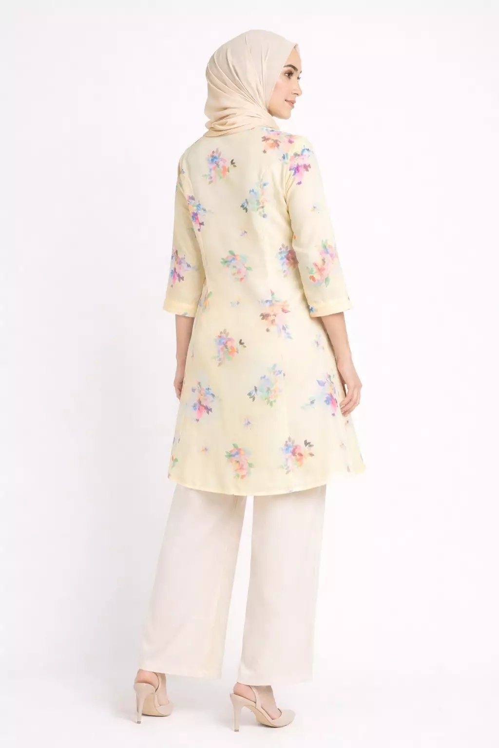 Zhafira Tunic In Yellow Floral Print