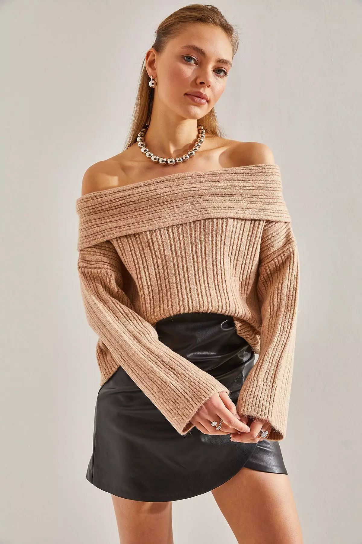 Women's Ruffle Collar Sweater