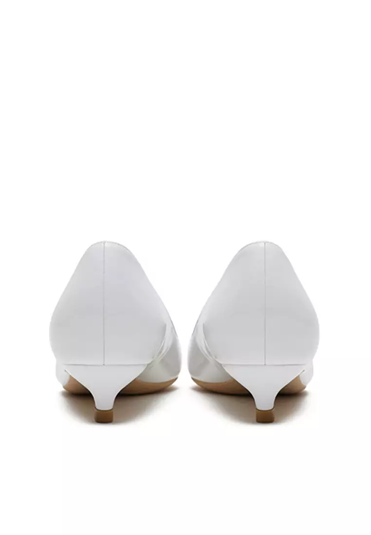 White pointed kitten heels shop