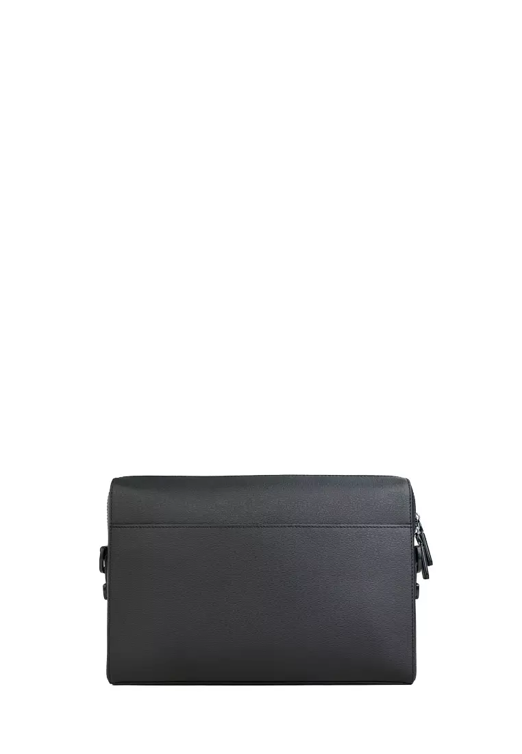 Braun Buffel Slate Medium Messenger In Black