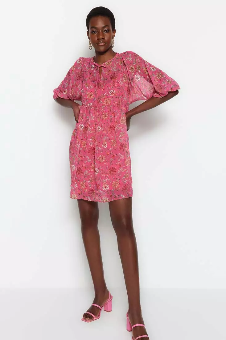 Buy Trendyol Pink Straight Cut Mini Dress with Woven Lined and
