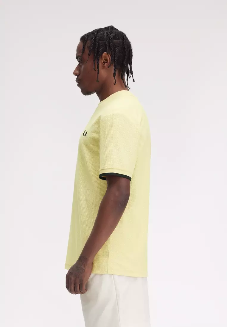 Fred Perry M4654 Tipped Cuff Pique T-Shirt (Champion Gold)