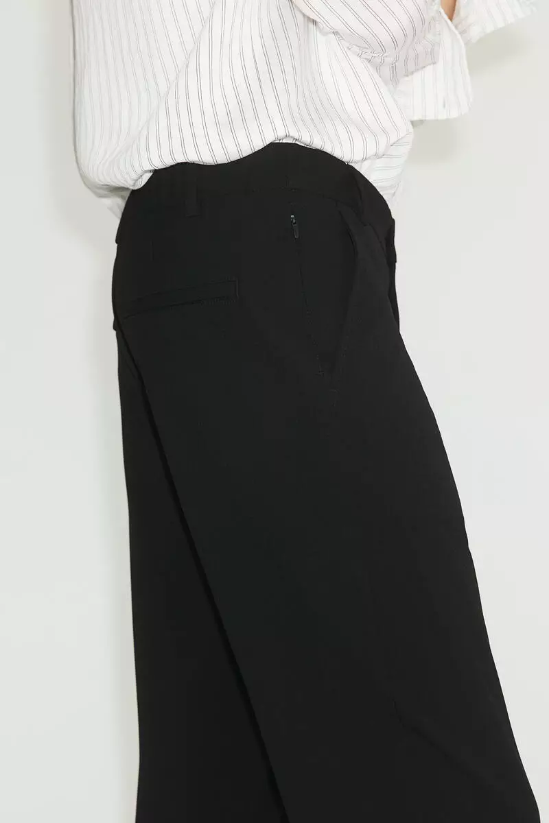 Four-way Stretch Chinos