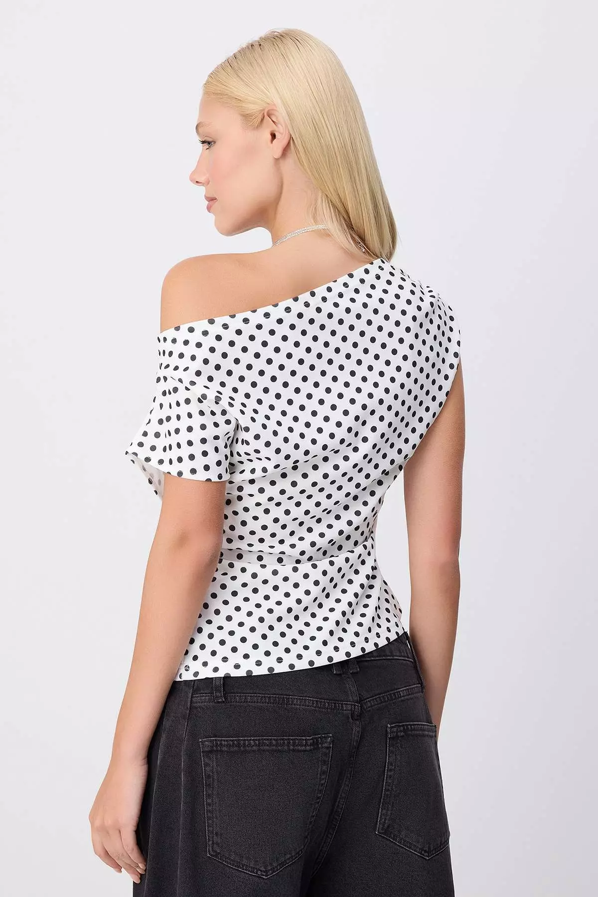 Multi-Colored Polka Dot Gathered/Drape Detailed Flowy Asymmetrical Neckline Knitted Blouse Twoss25Bz00024