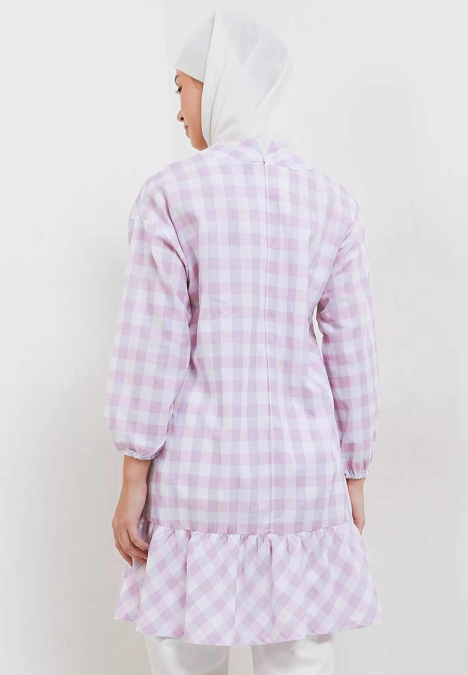 MFMW Astrid Tunik Putih Motif Kotak