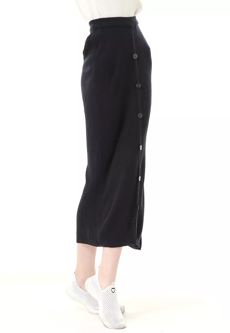 Deliana Rok Rajut Kancing Bawahan Wanita Premium Quality - Hitam