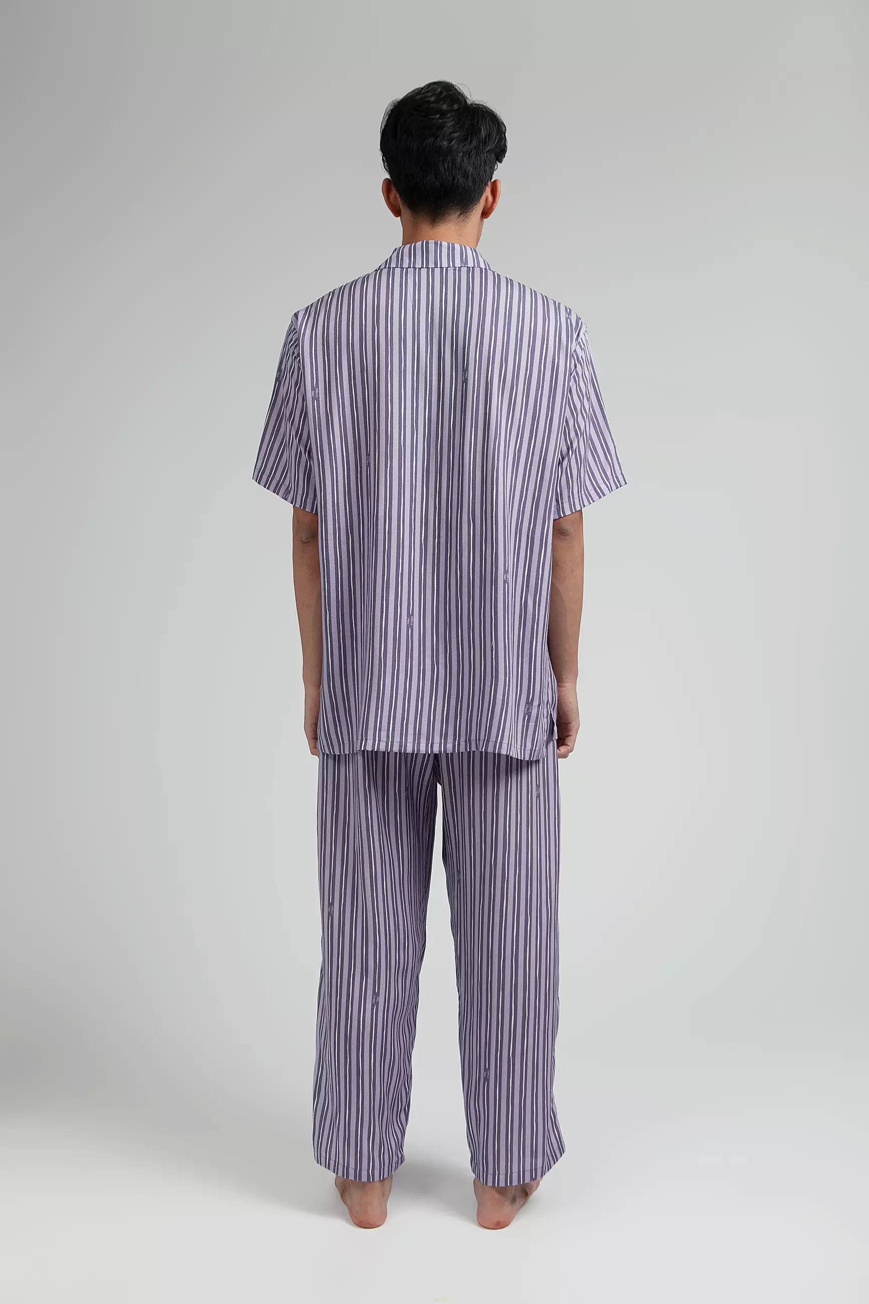 Piyama Set Lengan Pendek Katun Ecovero | SARE Studio Sleepwear KASTURI set in Lilac Salur