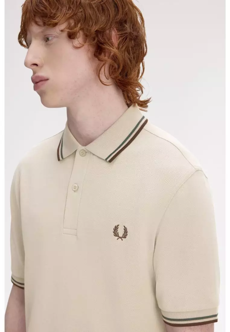 Fred Perry M3600 Twin Tipped Fred Perry Shirt (Warm Oat / Court Green / Burnt Tobacco)
