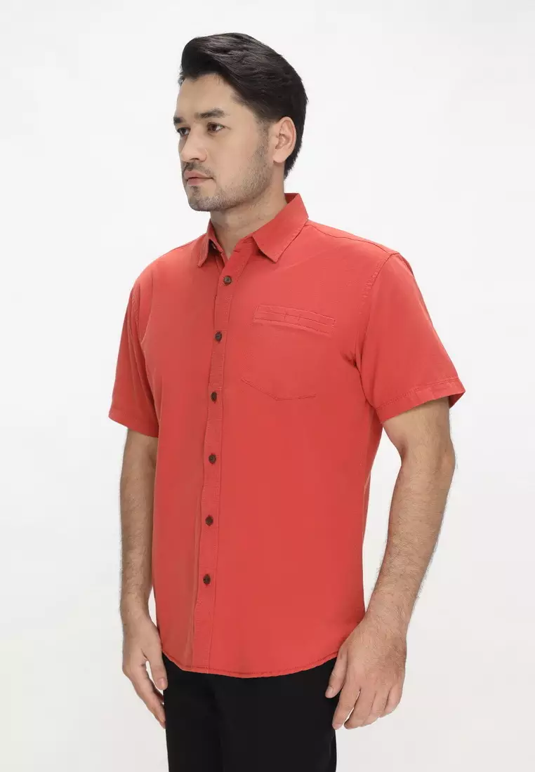 POLICE Kemeja Polos Cotton Maroon Tua Regular Fit Pria