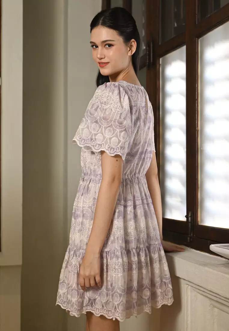 蕾丝迷你连衣裙