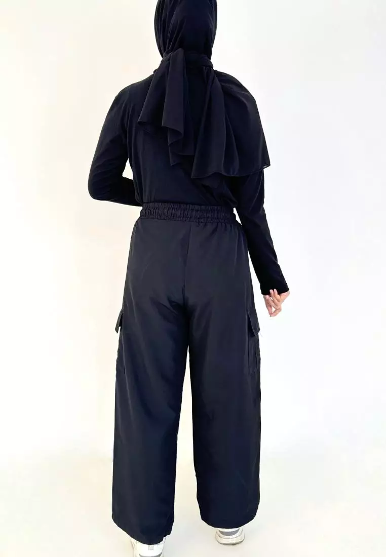 BUY 1 GET 1 FREE Alia Cargo Pants [Army - Black]