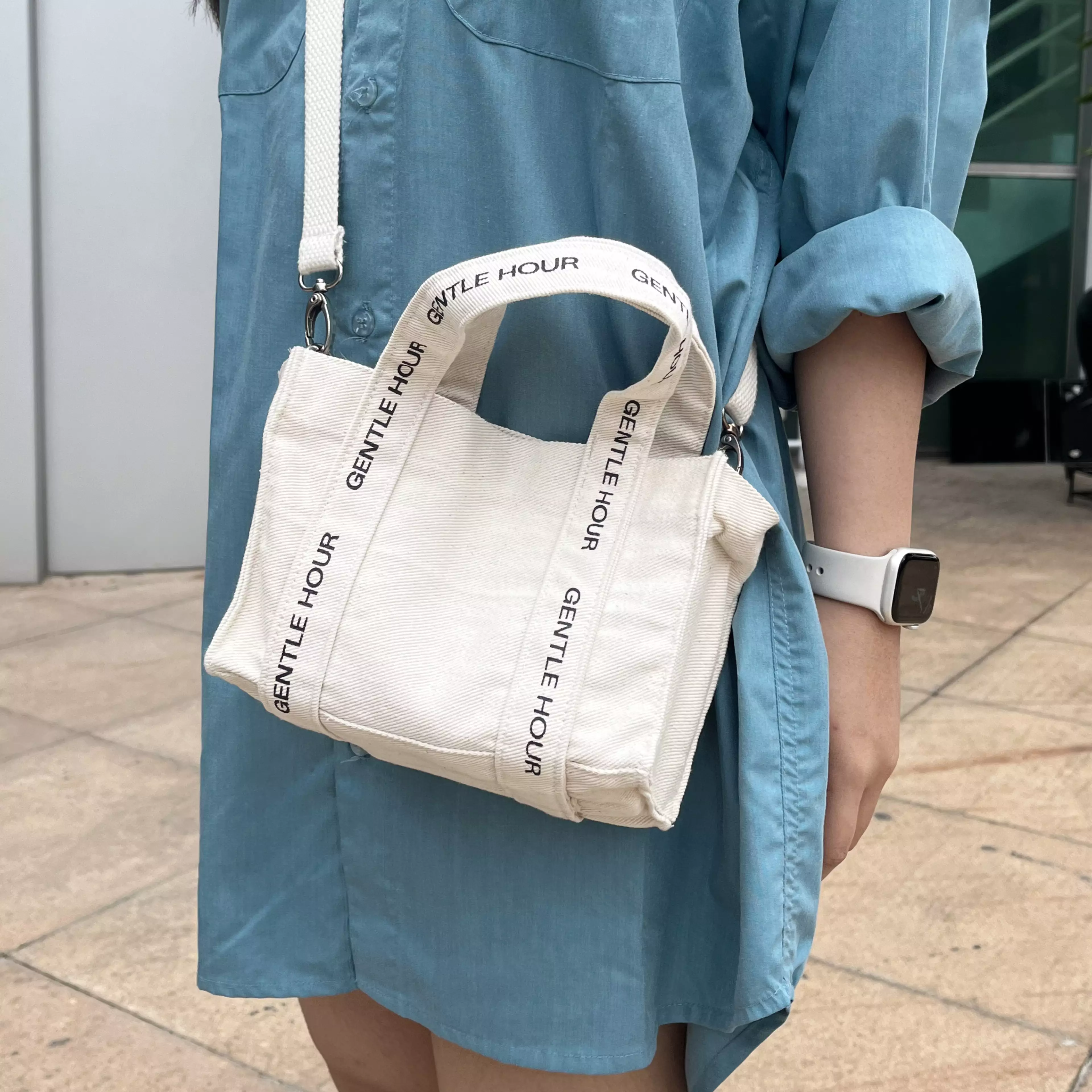 Jual Gentle Hour Gentle Hour Mini Tote Bag Cream Tas Canvas