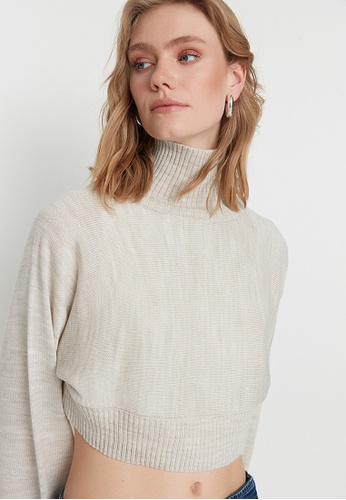 Buy Trendyol Cropped Turtleneck Sweater 2023 Online | ZALORA Singapore