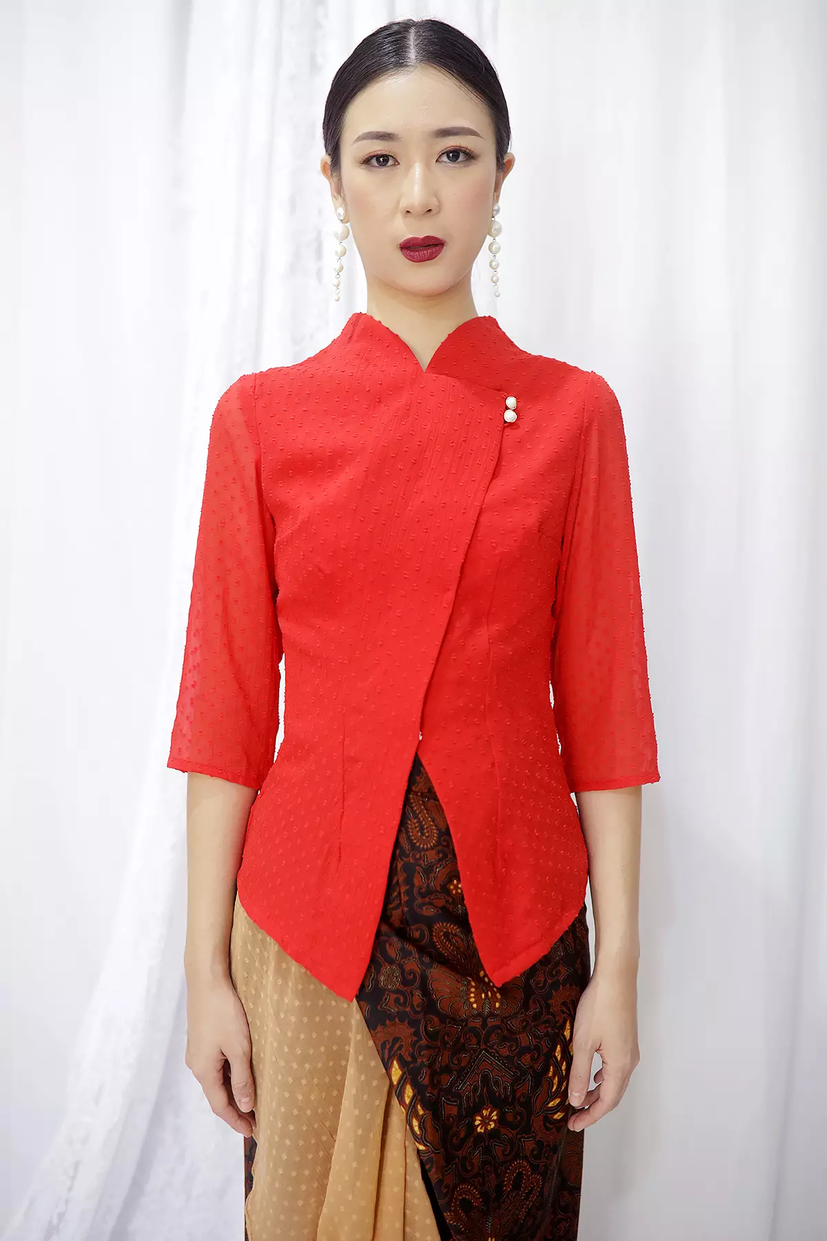 Mahadevi Rubiah Merah Kebaya Janggan