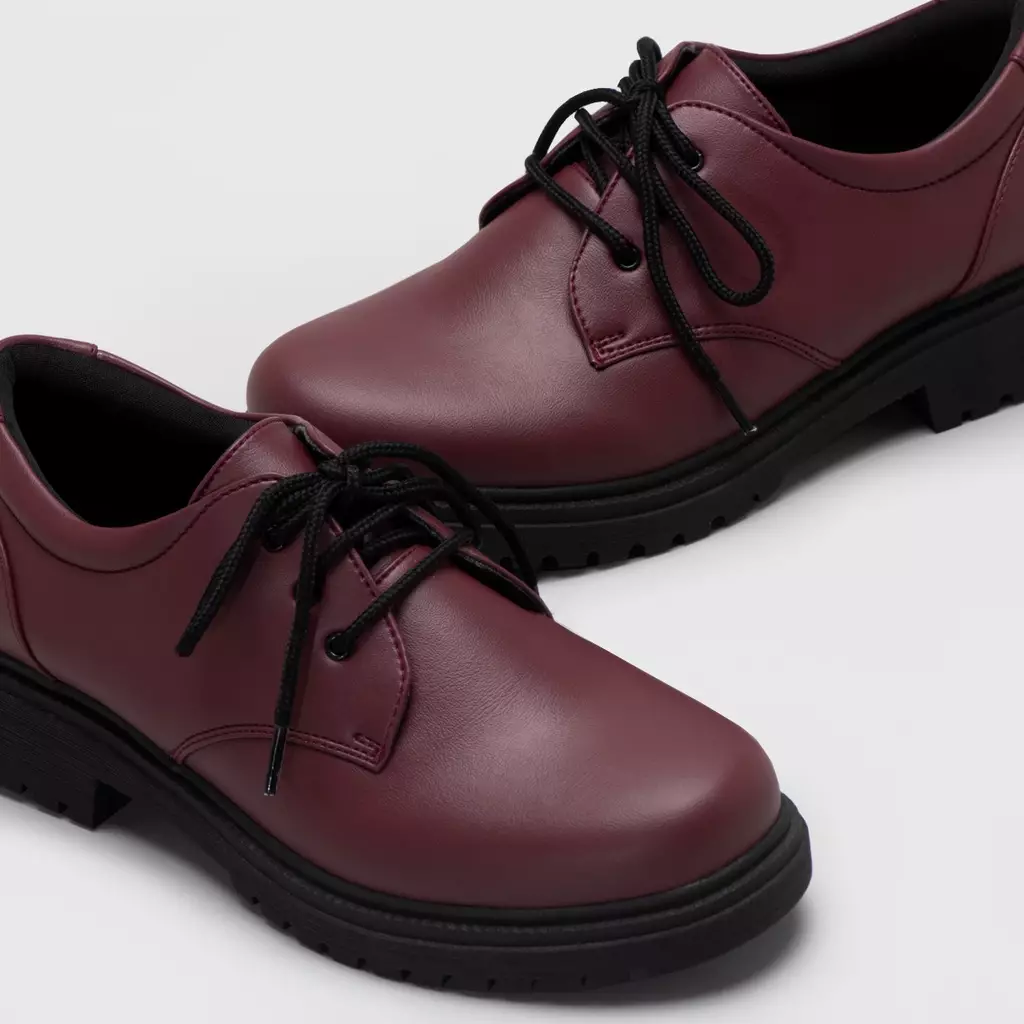 Vailey Oxford Matte Maroon