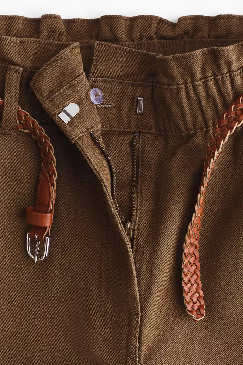 Belted twill shorts